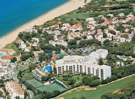 Golf breaks at Dona Filipa & San Lorenzo Golf Resort, Portugal. GRD Rating: 8.8